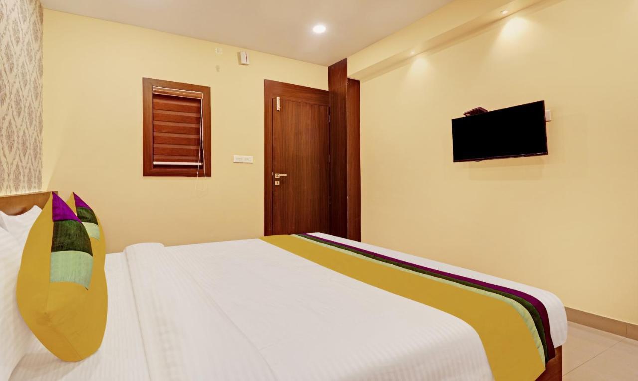 Itsy Hotels Sapphire Residency Manjeri Ngoại thất bức ảnh